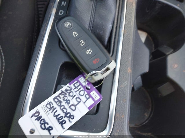 Продажа на аукционе авто 2019 Ford Escape Se, vin: 1FMCU0GD7KUA62058, номер лота: 44720704