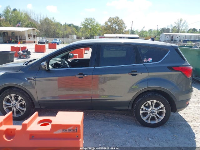 Продажа на аукционе авто 2019 Ford Escape Se, vin: 1FMCU0GD7KUA62058, номер лота: 44720704