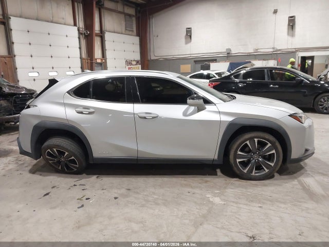 44720740 :رقم المزاد ، JTHU9JBH8K2001743 vin ، 2019 Lexus Ux 250h مزاد بيع