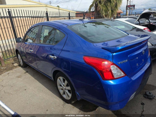 44720741 :رقم المزاد ، 3N1CN7AP5FL803582 vin ، 2015 Nissan Versa 1.6 Sl مزاد بيع