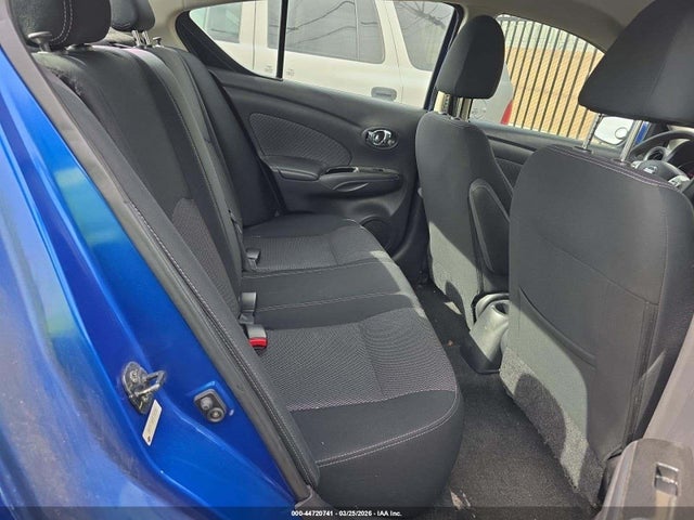 44720741 :رقم المزاد ، 3N1CN7AP5FL803582 vin ، 2015 Nissan Versa 1.6 Sl مزاد بيع