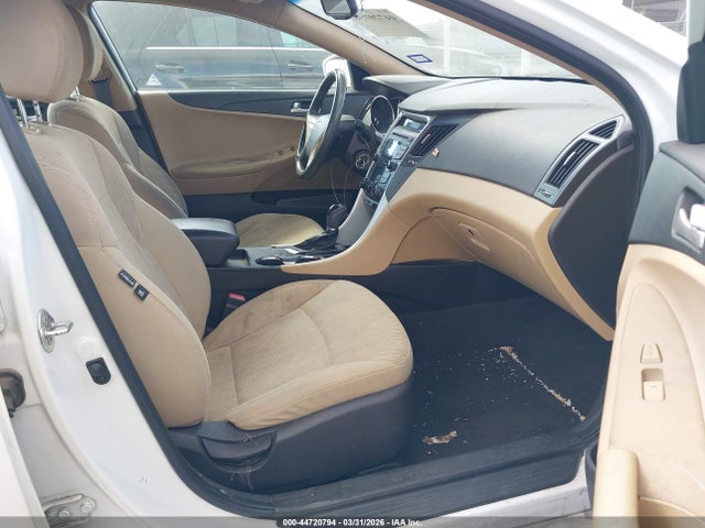 2012 Hyundai Sonata Gls მანქანა იყიდება აუქციონზე, vin: 5NPEB4AC2CH381552, აუქციონის ნომერი: 44720794