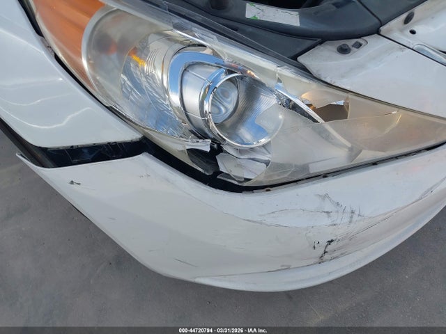 2012 Hyundai Sonata Gls მანქანა იყიდება აუქციონზე, vin: 5NPEB4AC2CH381552, აუქციონის ნომერი: 44720794