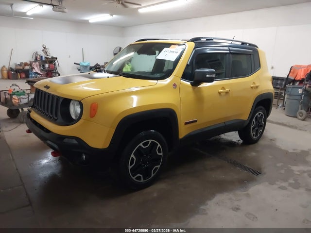 44720850 :رقم المزاد ، ZACCJBCTXGPC69932 vin ، 2016 Jeep Renegade Trailhawk مزاد بيع