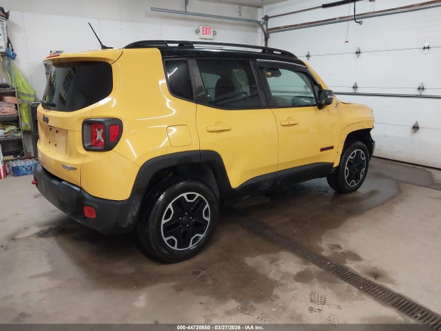 44720850 :رقم المزاد ، ZACCJBCTXGPC69932 vin ، 2016 Jeep Renegade Trailhawk مزاد بيع