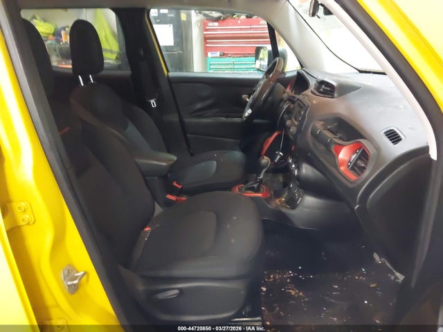 44720850 :رقم المزاد ، ZACCJBCTXGPC69932 vin ، 2016 Jeep Renegade Trailhawk مزاد بيع