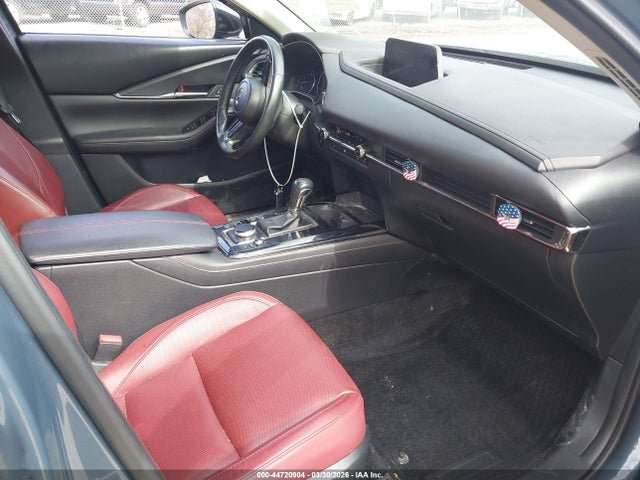 44720904 :رقم المزاد ، 3MVDMBCM1RM609963 vin ، 2024 Mazda Cx-30 2.5 S Carbon Edition مزاد بيع
