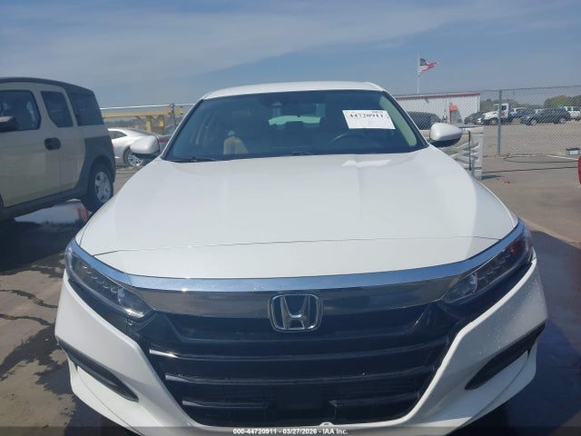 44720911 :رقم المزاد ، 1HGCV1F11JA024938 vin ، 2018 Honda Accord Lx مزاد بيع