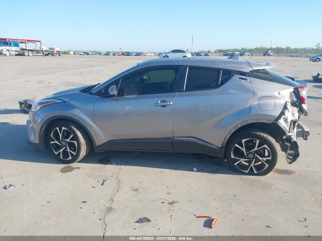 Toyota C-HR XLE 2019 JTNKHMBX3K1036065 Image 14