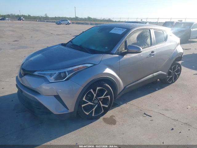 Toyota C-HR XLE 2019 JTNKHMBX3K1036065 Image 2