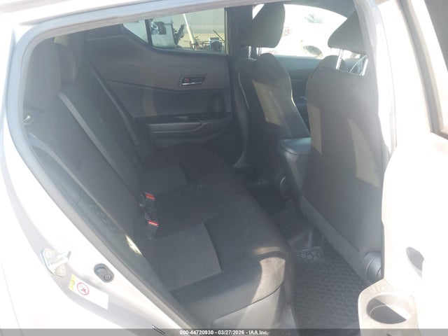Toyota C-HR XLE 2019 JTNKHMBX3K1036065 Image 8