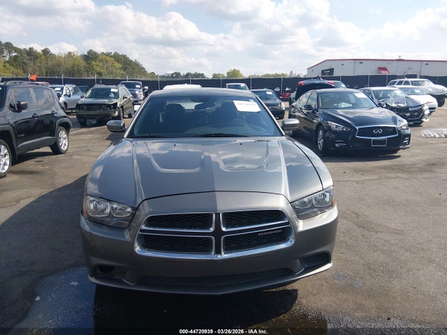 44720939 :رقم المزاد ، 2B3CL3CG4BH577130 vin ، 2011 Dodge Charger مزاد بيع