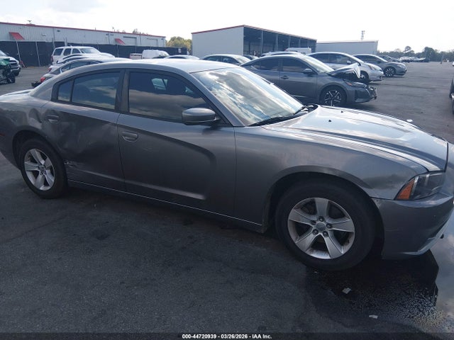 44720939 :رقم المزاد ، 2B3CL3CG4BH577130 vin ، 2011 Dodge Charger مزاد بيع