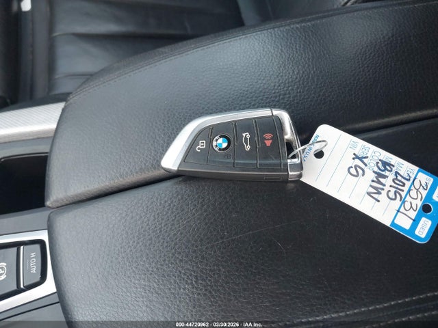 44720962 :رقم المزاد ، 5UXKR0C52F0K61403 vin ، 2015 Bmw X5 Xdrive35i مزاد بيع