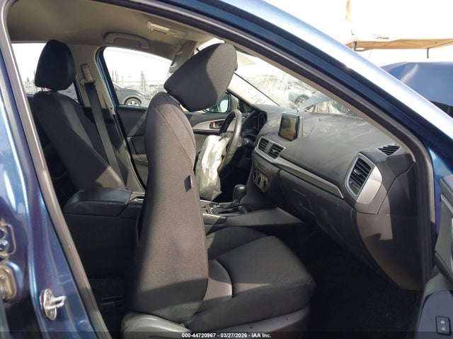 Продаж на аукціоні авто 2018 Mazda Mazda3 Sport, vin: 3MZBN1K76JM271666, номер лоту: 44720967
