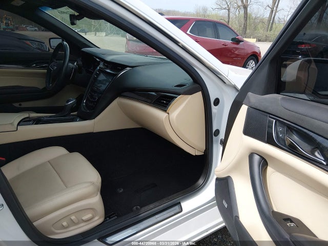 Продажа на аукционе авто 2019 Cadillac Cts Luxury, vin: 1G6AX5SX2K0138720, номер лота: 44720968