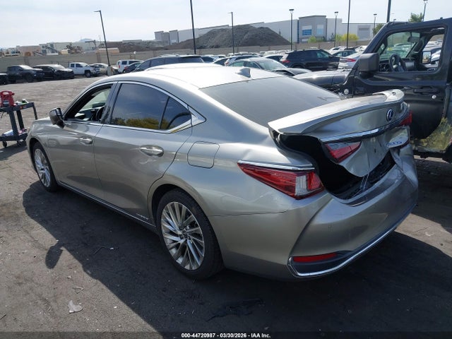 44720987 :رقم المزاد ، 58AEA1C10MU006932 vin ، 2021 Lexus Es 300h Luxury مزاد بيع
