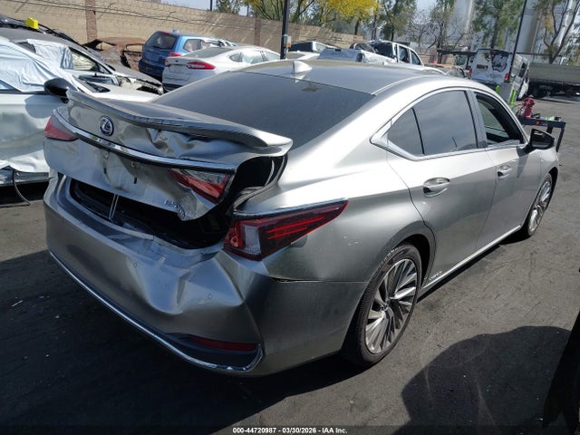 44720987 :رقم المزاد ، 58AEA1C10MU006932 vin ، 2021 Lexus Es 300h Luxury مزاد بيع