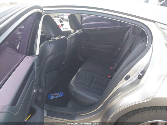 44720987 :رقم المزاد ، 58AEA1C10MU006932 vin ، 2021 Lexus Es 300h Luxury مزاد بيع