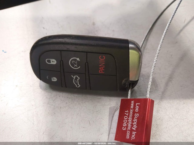 Продажа на аукционе авто 2017 Dodge Challenger Sxt, vin: 2C3CDZAG8HH622505, номер лота: 44720997