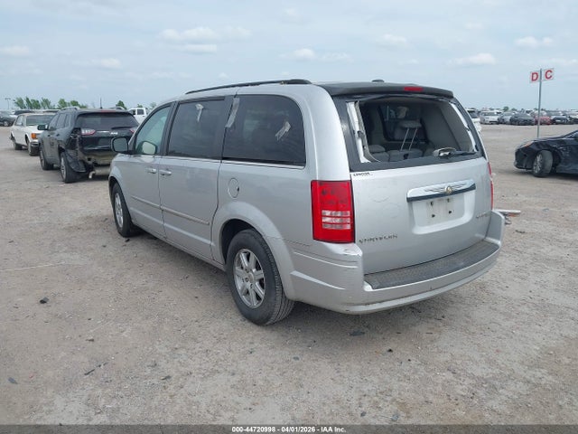 44720998 :رقم المزاد ، 2A4RR5D11AR347352 vin ، 2010 Chrysler Town & Country Touring مزاد بيع