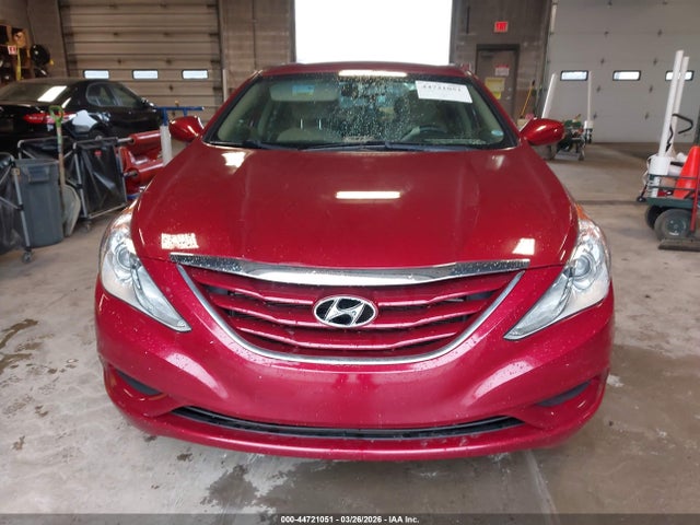 44721051 :رقم المزاد ، 5NPEB4AC3DH519858 vin ، 2013 Hyundai Sonata Gls مزاد بيع