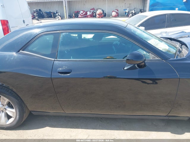 Продаж на аукціоні авто 2023 Dodge Challenger Sxt, vin: 2C3CDZAG2PH553518, номер лоту: 44721060
