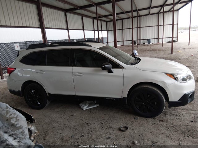 2015 Subaru Outback 2.5i Premium მანქანა იყიდება აუქციონზე, vin: 4S4BSACCXF3338507, აუქციონის ნომერი: 44721105