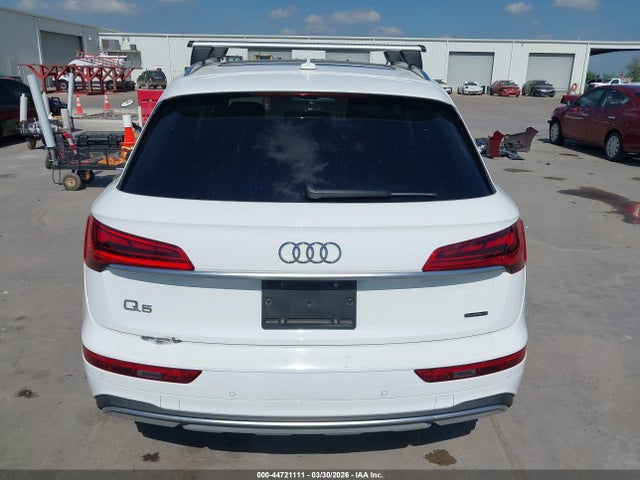 Aukcja sprzedaży 2021 Audi Q5 Premium 45 Tfsi Quattro S Tronic, vin: WA1AAAFY2M2068213, numer aukcji: 44721111
