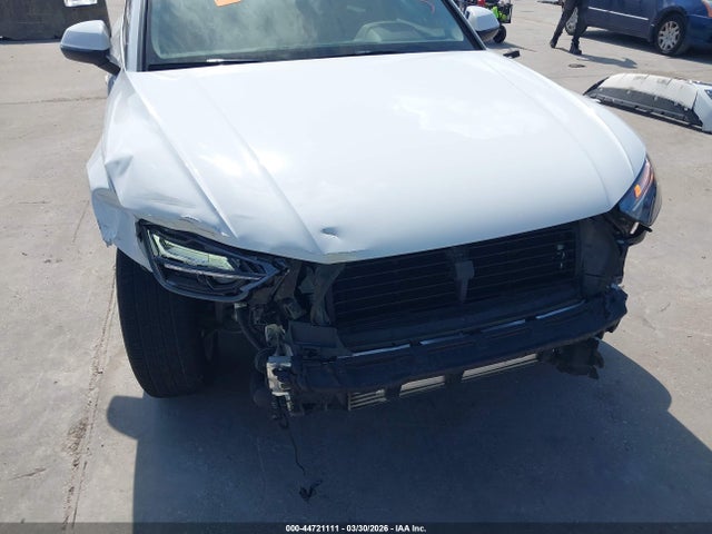 Aukcja sprzedaży 2021 Audi Q5 Premium 45 Tfsi Quattro S Tronic, vin: WA1AAAFY2M2068213, numer aukcji: 44721111