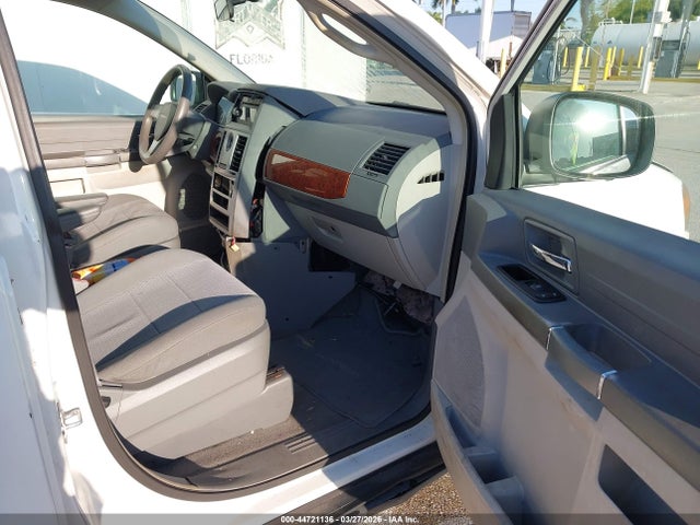 Aukcja sprzedaży 2009 Chrysler Town & Country Lx, vin: 2A8HR44E49R508070, numer aukcji: 44721136
