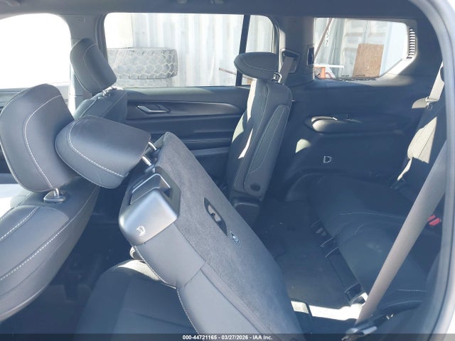 44721165 :رقم المزاد ، 1C4RJKAG8S8792107 vin ، 2025 Jeep Grand Cherokee L Laredo 4x4 مزاد بيع