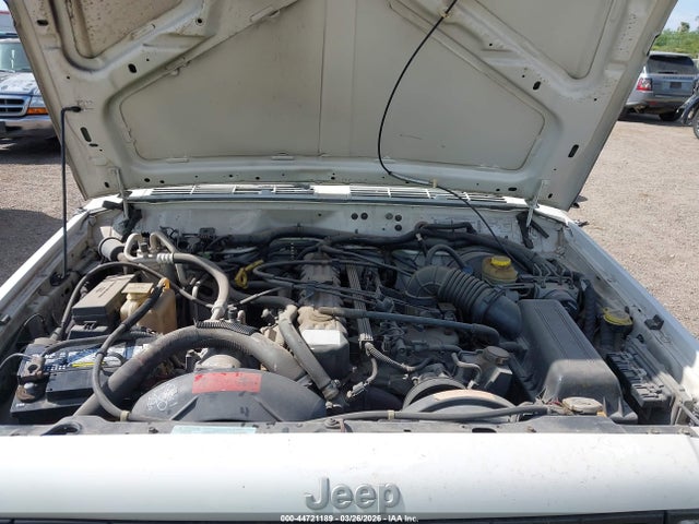 44721189 :رقم المزاد ، 1J4FF28S51L522367 vin ، 2001 Jeep Cherokee Se مزاد بيع