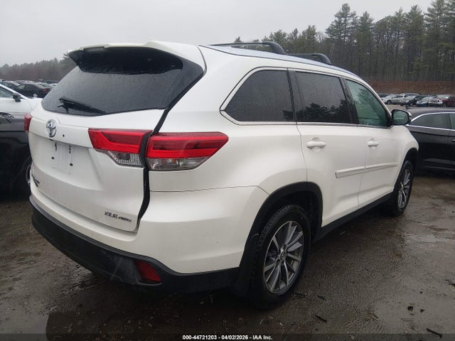 5TDJZRFH1KS565692 Toyota Highlander Xle