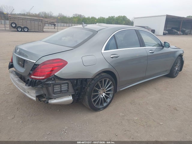 2015 MERCEDES-BENZ S 550 WDDUG8CBXFA203169 Photo 3