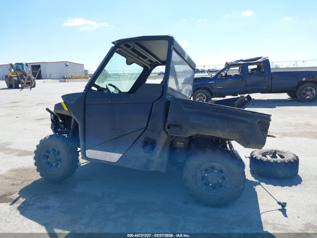 Продажа на аукционе авто 2024 Polaris Ranger 1000 Eps/1000 Premium, vin: 4XATAE995R8462231, номер лота: 44721227