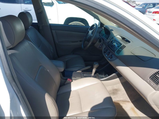 2004 TOYOTA CAMRY 4T1BF32K74U079748 Photo 4