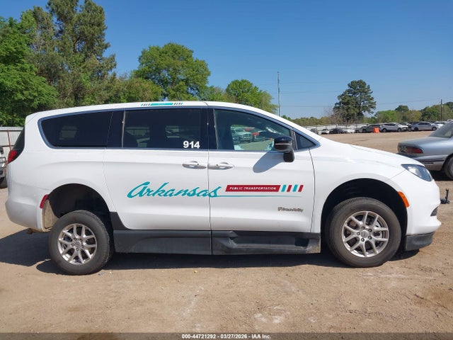 Продажа на аукционе авто 2025 Chrysler Voyager Lx, vin: 2C4RC1CG4SR571061, номер лота: 44721292