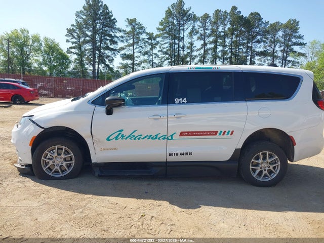 Продажа на аукционе авто 2025 Chrysler Voyager Lx, vin: 2C4RC1CG4SR571061, номер лота: 44721292