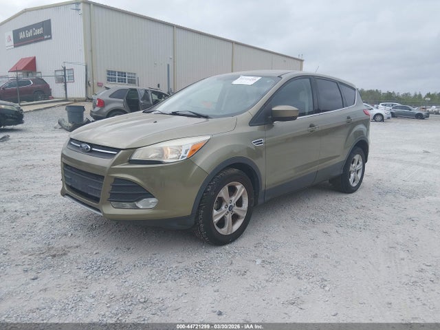 1FMCU0GX9EUA39783 Ford ESCAPE SE