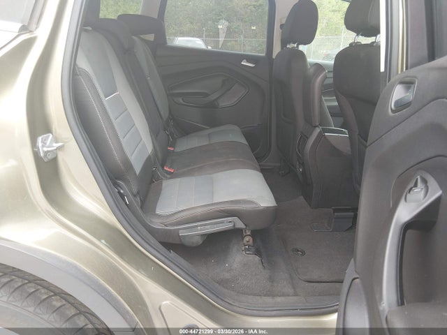 1FMCU0GX9EUA39783 Ford ESCAPE SE