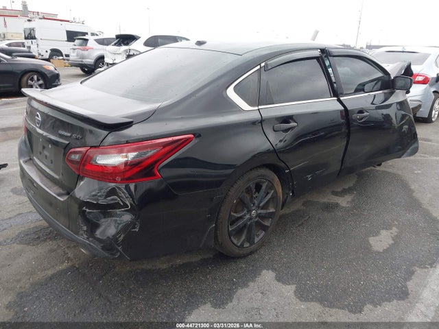 1N4AL3AP0JC295941 Nissan Altima 2.5 Sr