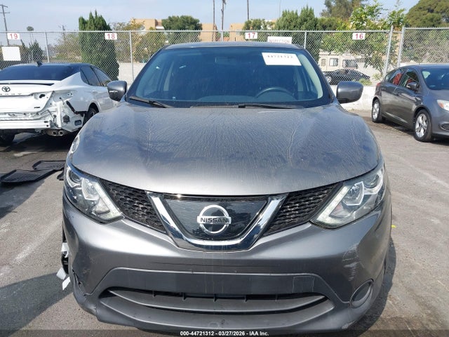 JN1BJ1CR6JW261804 Nissan Rogue Sport S