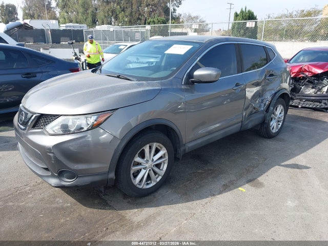 JN1BJ1CR6JW261804 Nissan Rogue Sport S