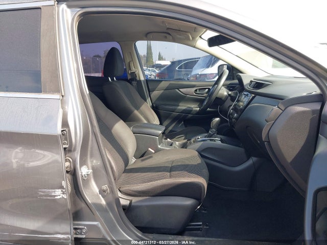 JN1BJ1CR6JW261804 Nissan Rogue Sport S