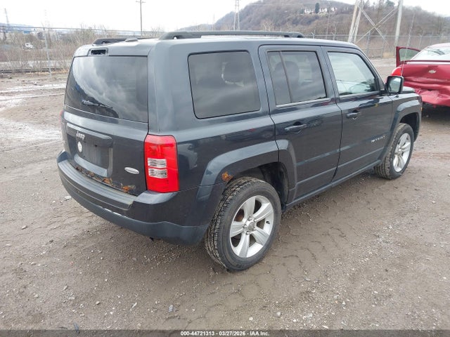 44721313 :رقم المزاد ، 1C4NJRFB3ED521343 vin ، 2014 Jeep Patriot Latitude مزاد بيع
