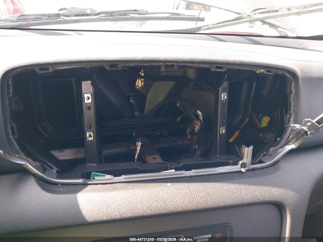 KNDPM3ACXJ7351262 KIA Sportage Lx