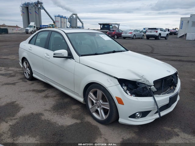 2010 Mercedes-benz C 300 Luxury 4matic/sport 4matic მანქანა იყიდება აუქციონზე, vin: WDDGF8BB5AR131499, აუქციონის ნომერი: 44721331