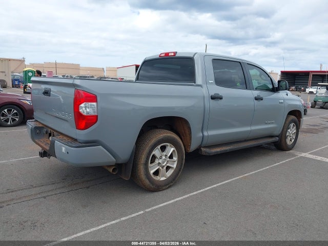 5TFEY5F17KX246033 Toyota Tundra Sr5 5.7l V8