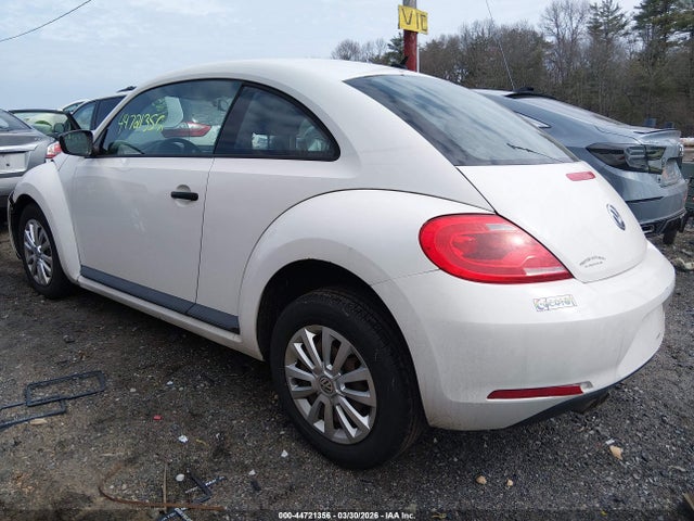 44721356 :رقم المزاد ، 3VWFP7AT5CM616511 vin ، 2012 Volkswagen Beetle Entry مزاد بيع